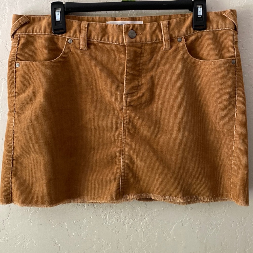 Carve Designs Oahu Cord Skirt Size 10 Goldenrod